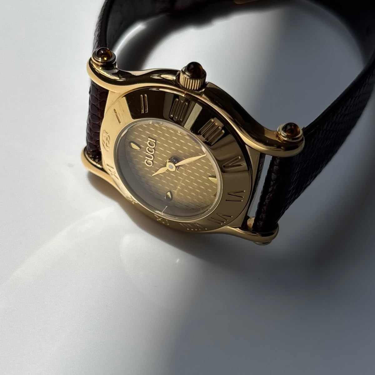 Gucci 1990s Round Dial Gold Plated Watch