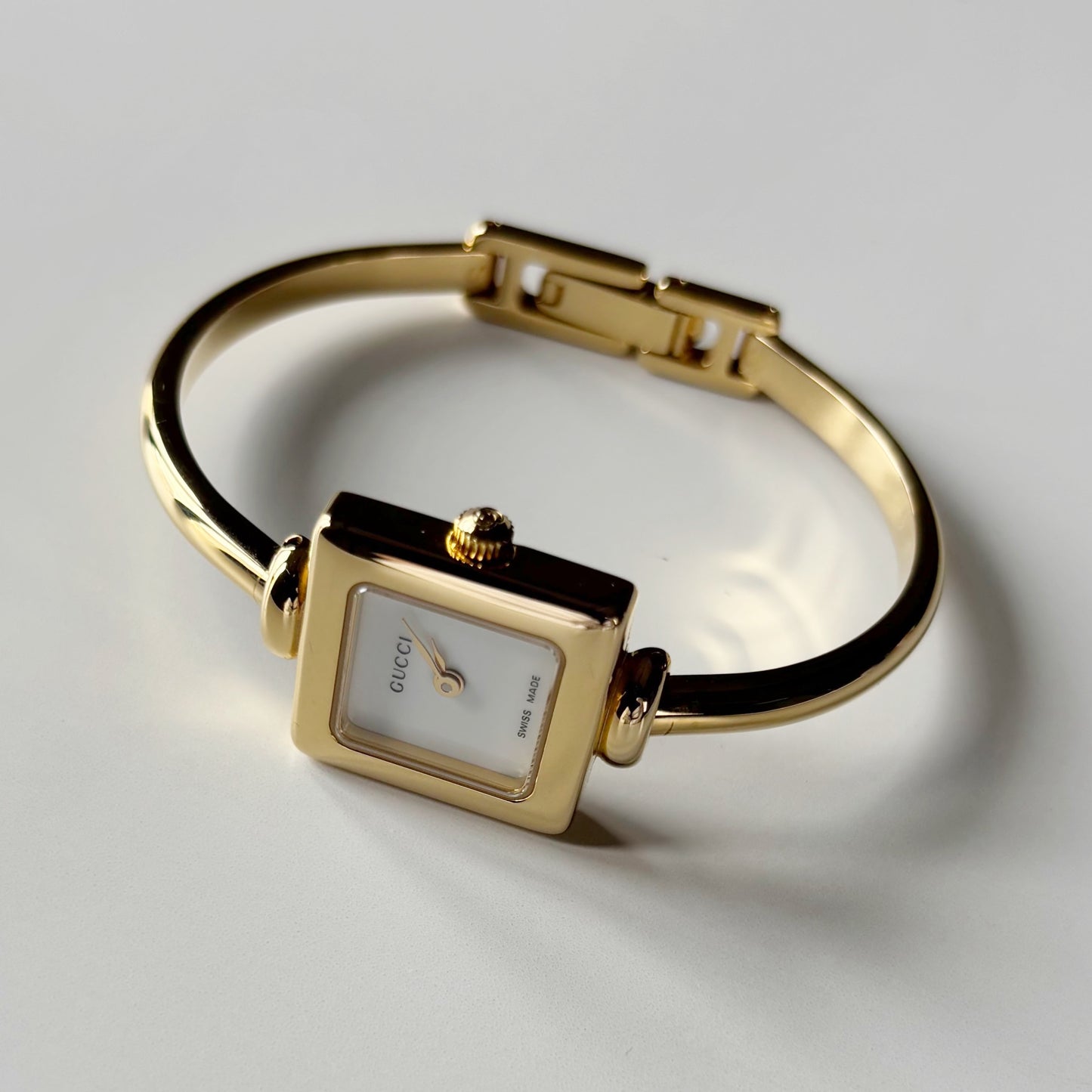 Gucci 1990s Square Dial Gold Plated Bangle Watch (Small)