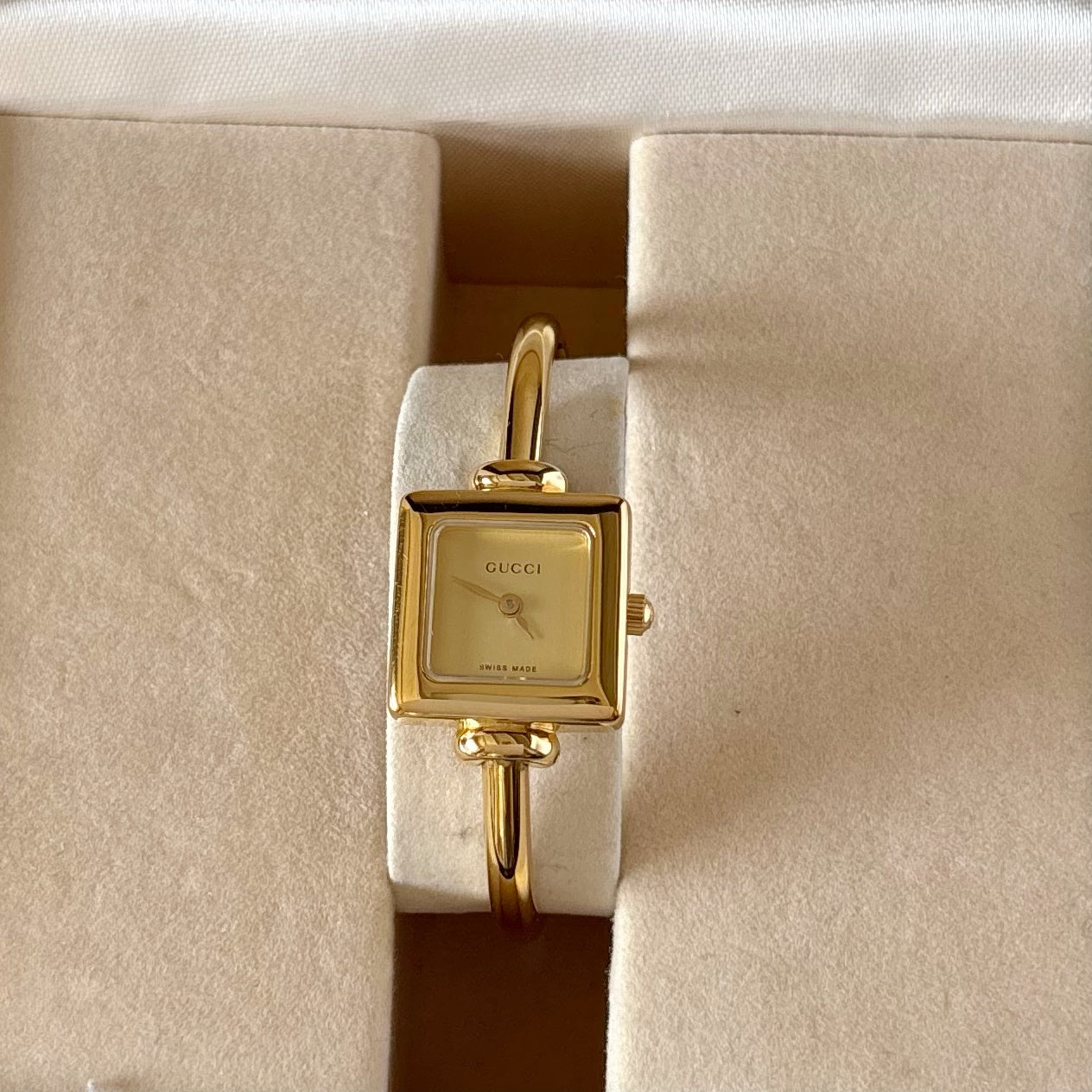 Gucci 1990s Square Dial Gold Plated Bangle Watch (Small)
