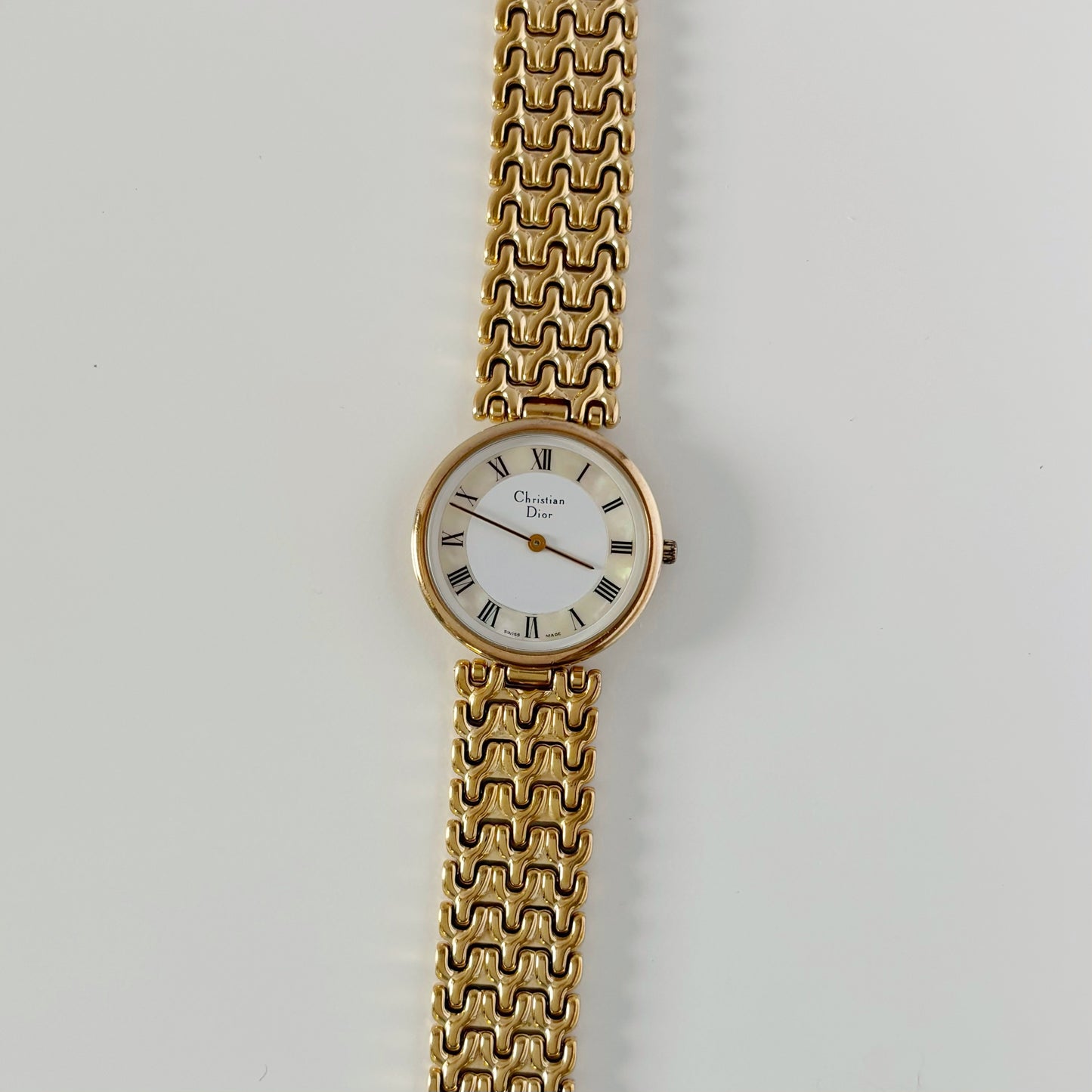 Dior 1990s Seashell Dial Round Dial Gold Plated Watch (Large)