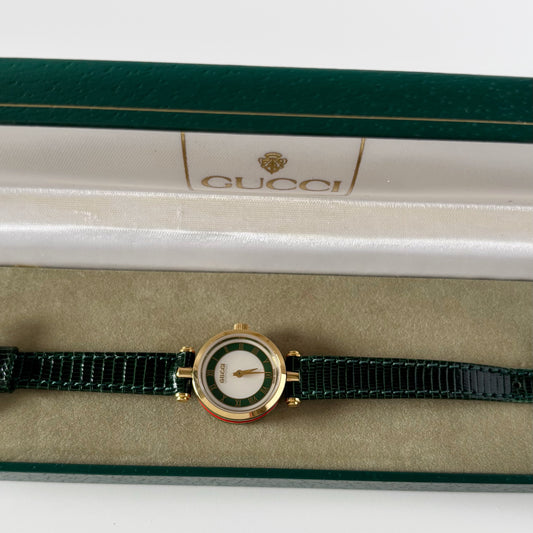 Gucci 1990s Sherry Round Dial Gold Plated Watch