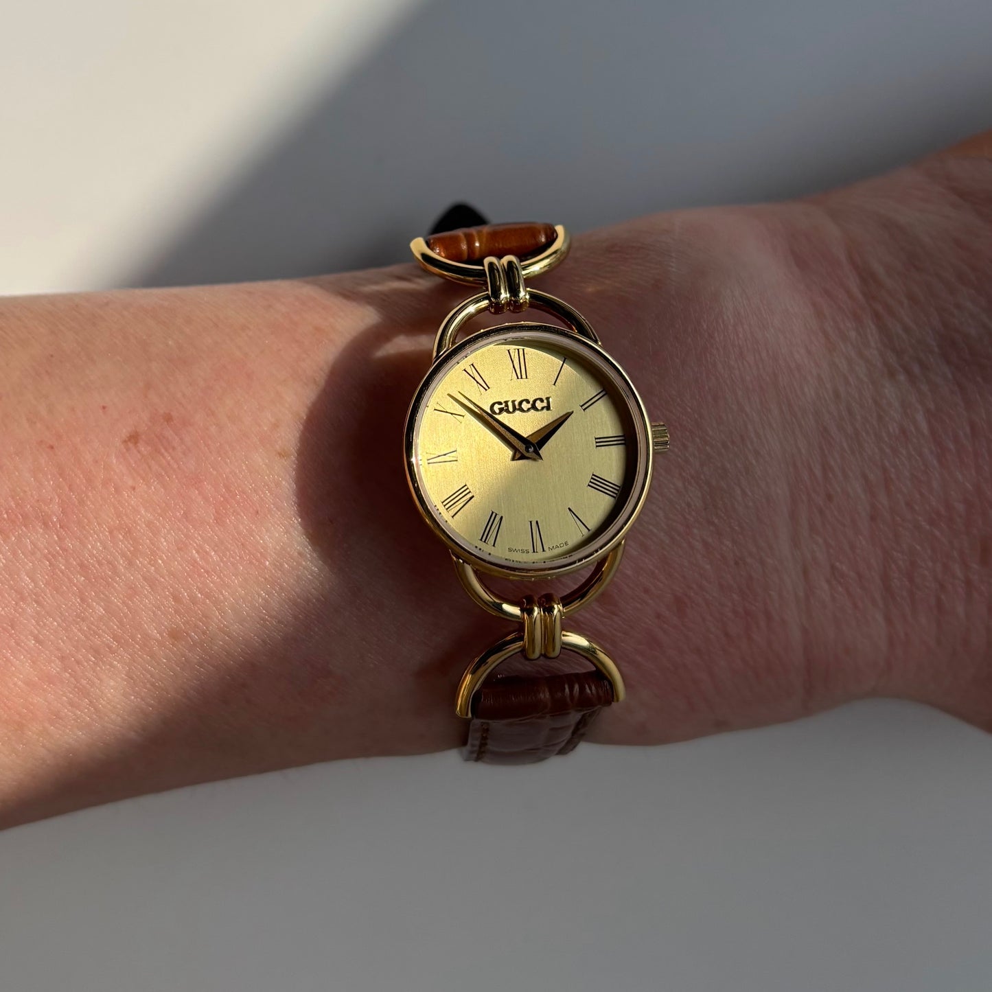 Gucci 1990s Round Dial Gold Plated Watch