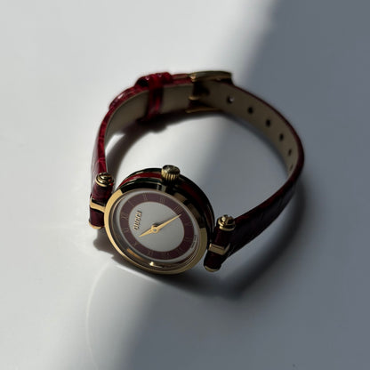 Gucci 1990s Sherry Round Dial Red Watch