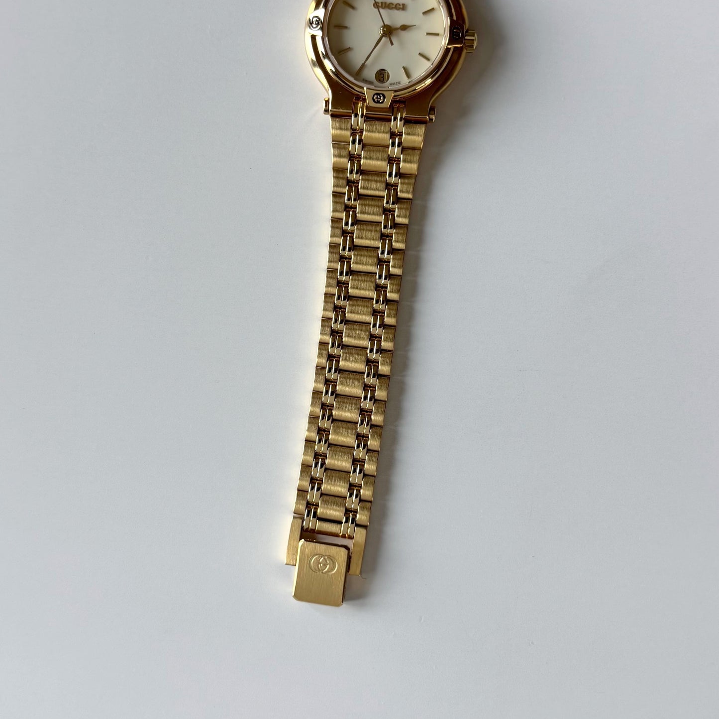 Gucci 1990s Cream Dial Date Gold Plated Watch
