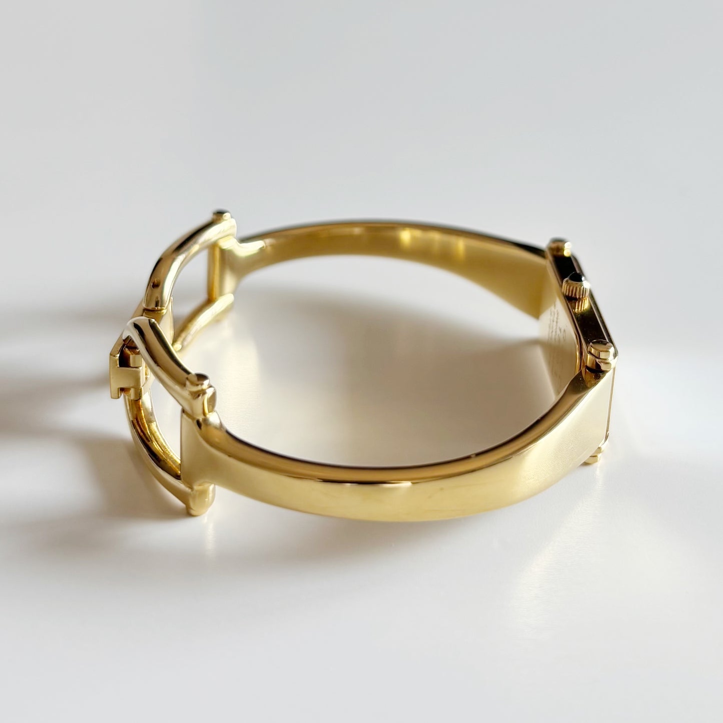 Gucci 1990s Seashell Gold Plated Bangle Watch