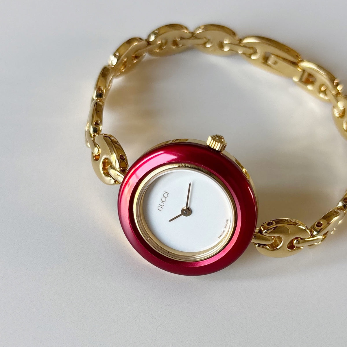 Gucci 1990s Interchangeable Bezel Gold Plated Chain Watch with 6 bezels, case (165mm)