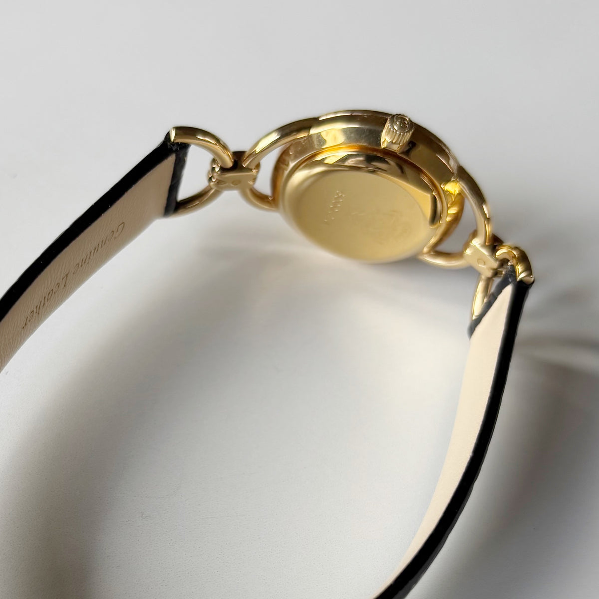 Gucci Round Dial Horsebit Gold-Plated Watch
