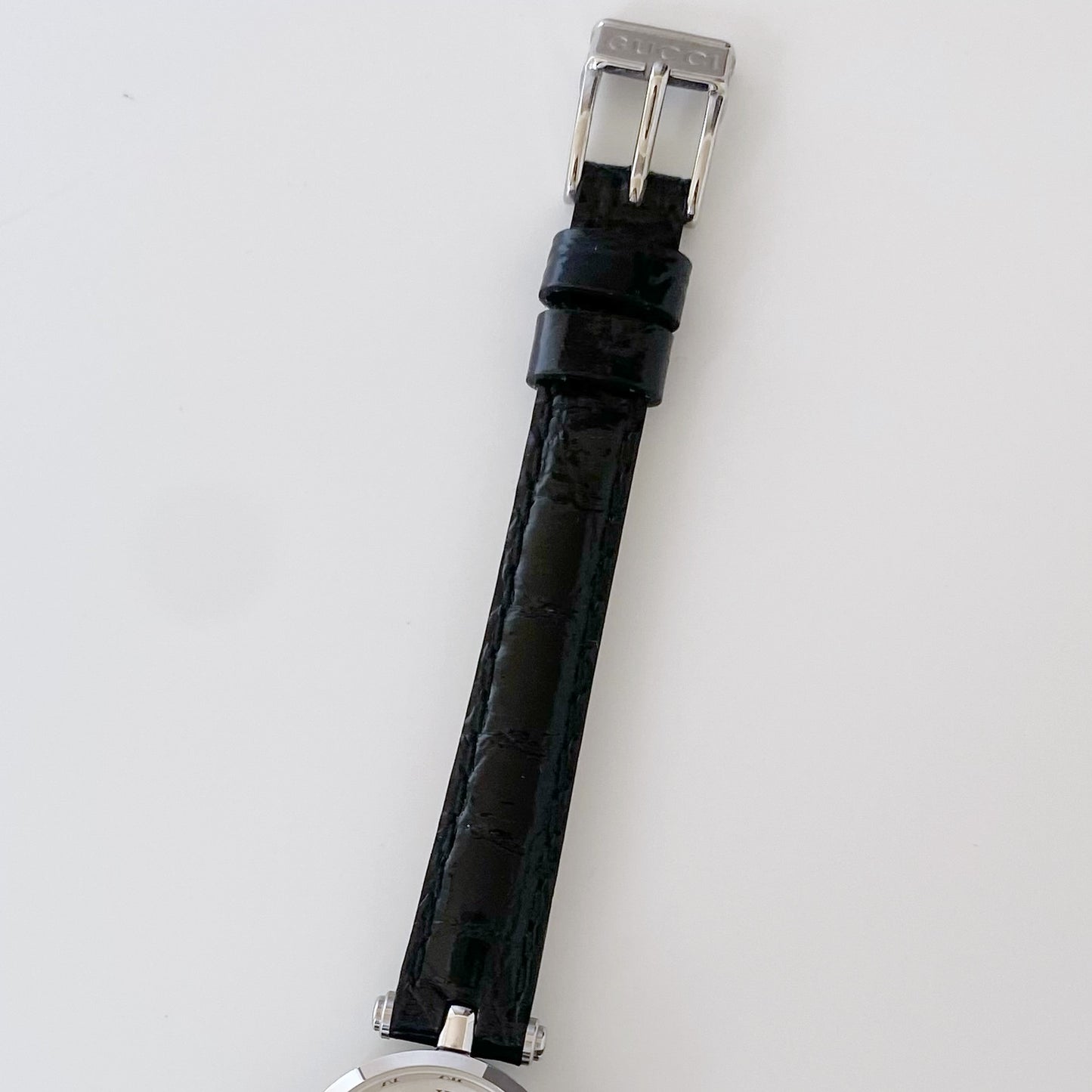 Gucci 1990s Silver Round Watch (Womens)