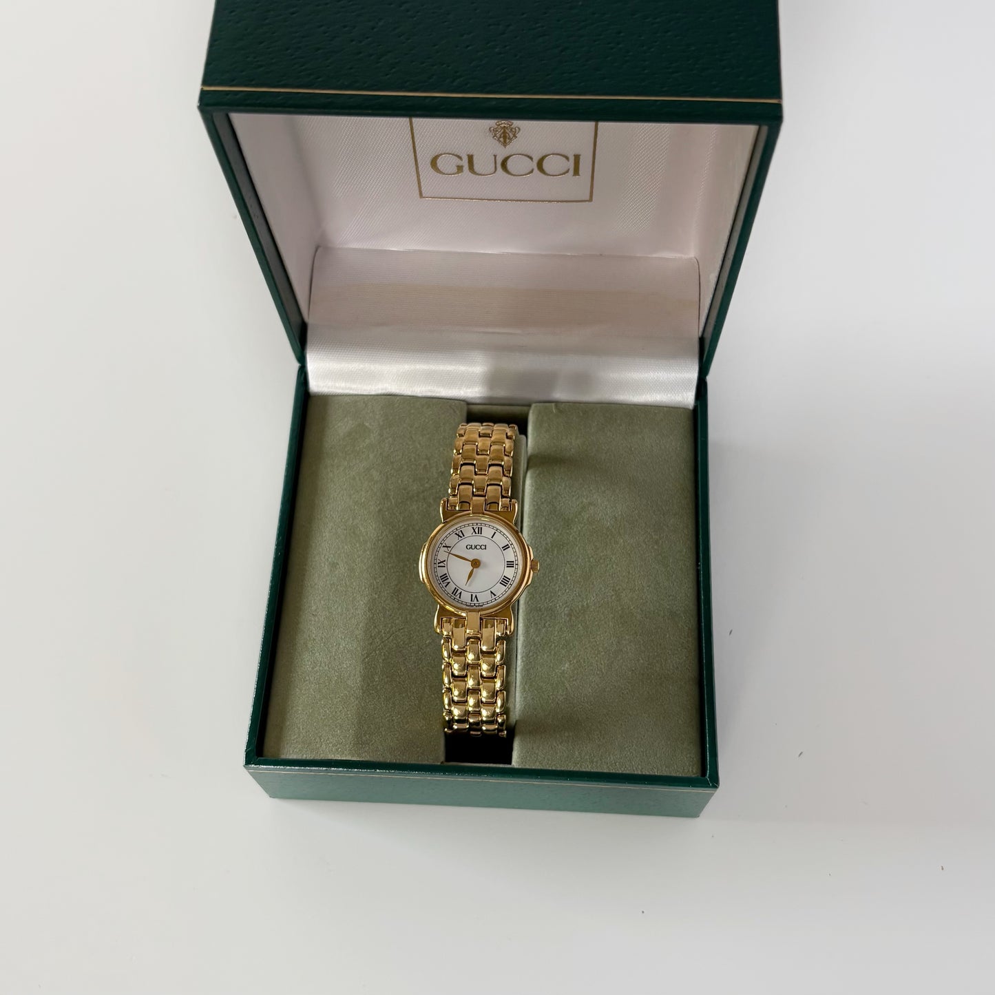Gucci 1990s Round Dial Gold Plated Watch