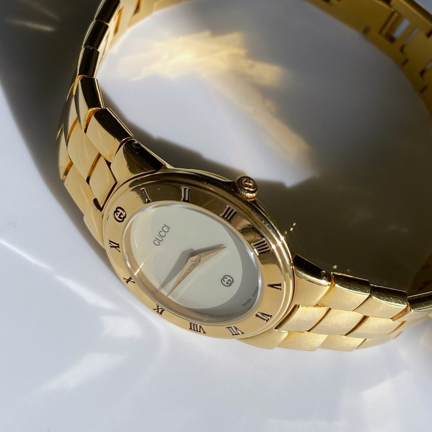 Gucci 1990s Gold Plated Round Watch