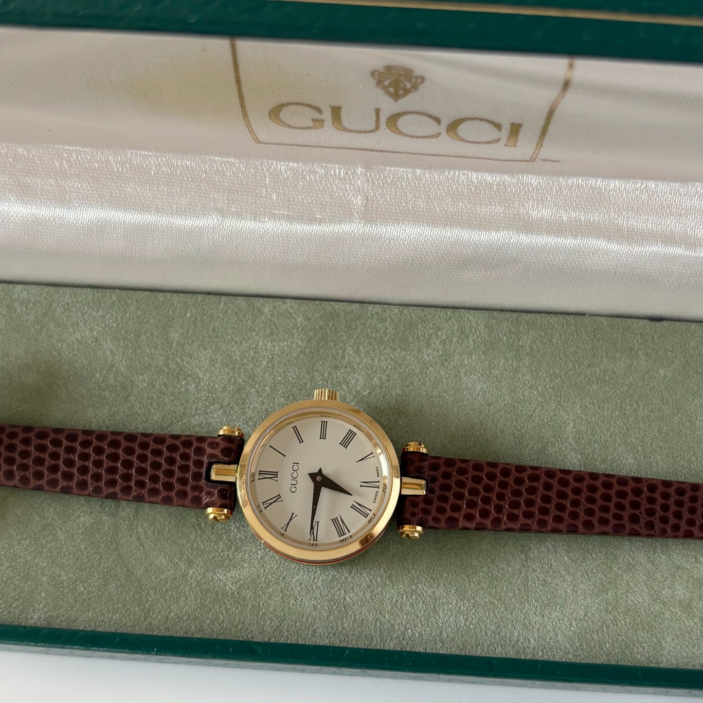 Gucci 1990s Round Dial Gold Plated Watch