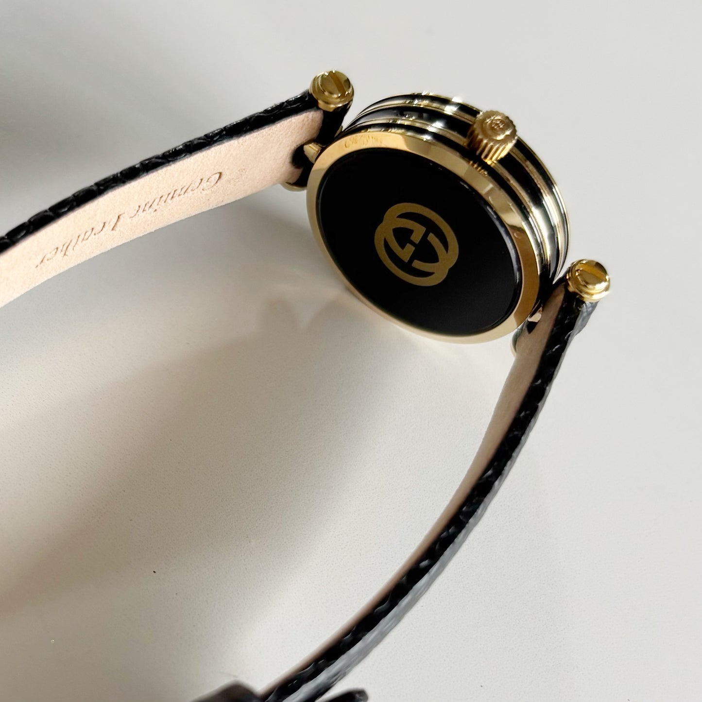 Gucci 1990s Round Dial Gold Plated Watch