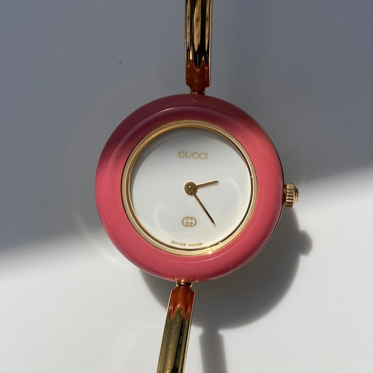 Gucci 1990s Interchangeable Bezel Gold Plated Bangle Watch with 12 bezels, case