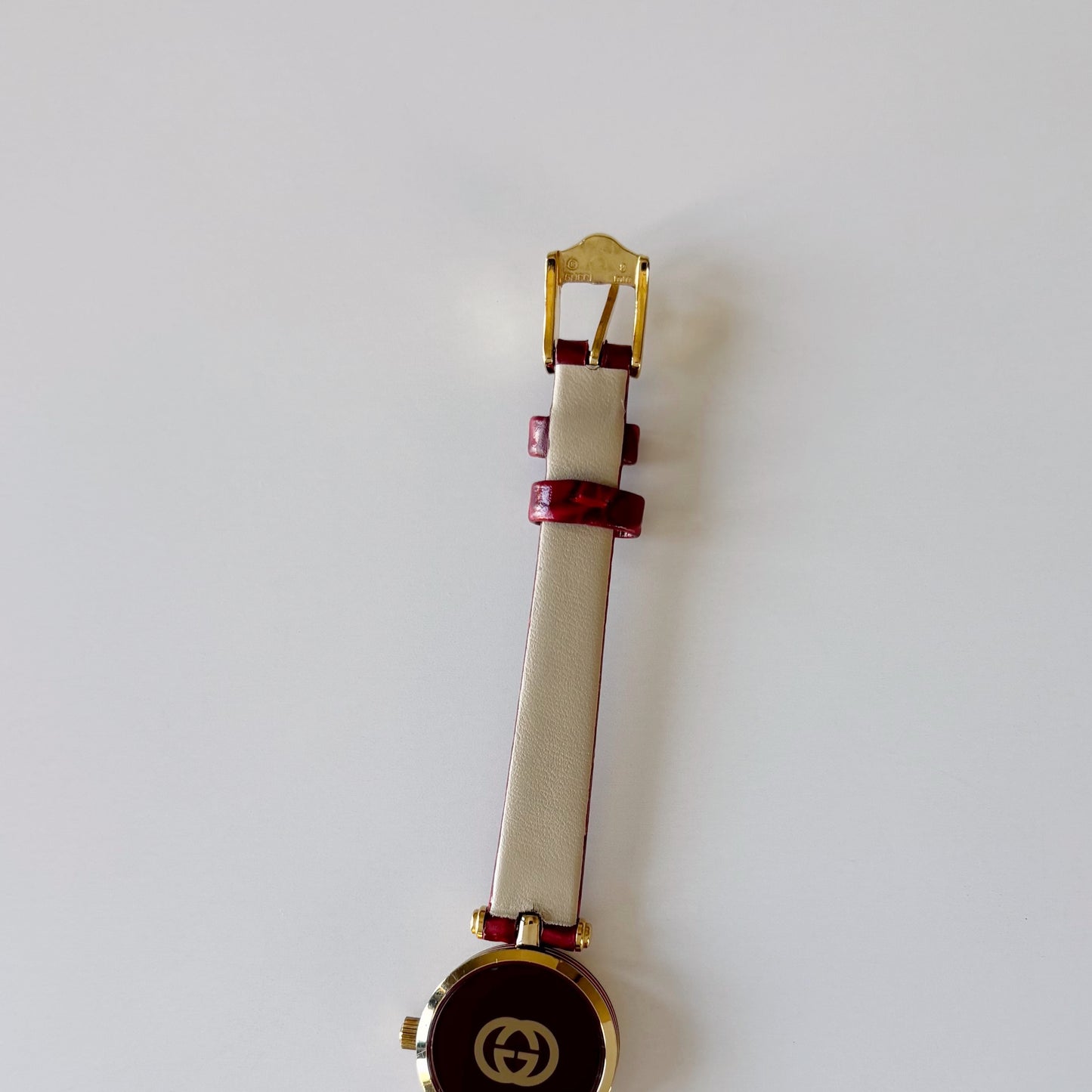 Gucci 1990s Round Dial Red Gold Plated Watch
