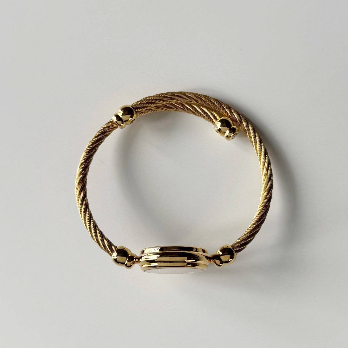 Gucci 1990s Seashell Dial Gold Plated Cable Bangle Watch