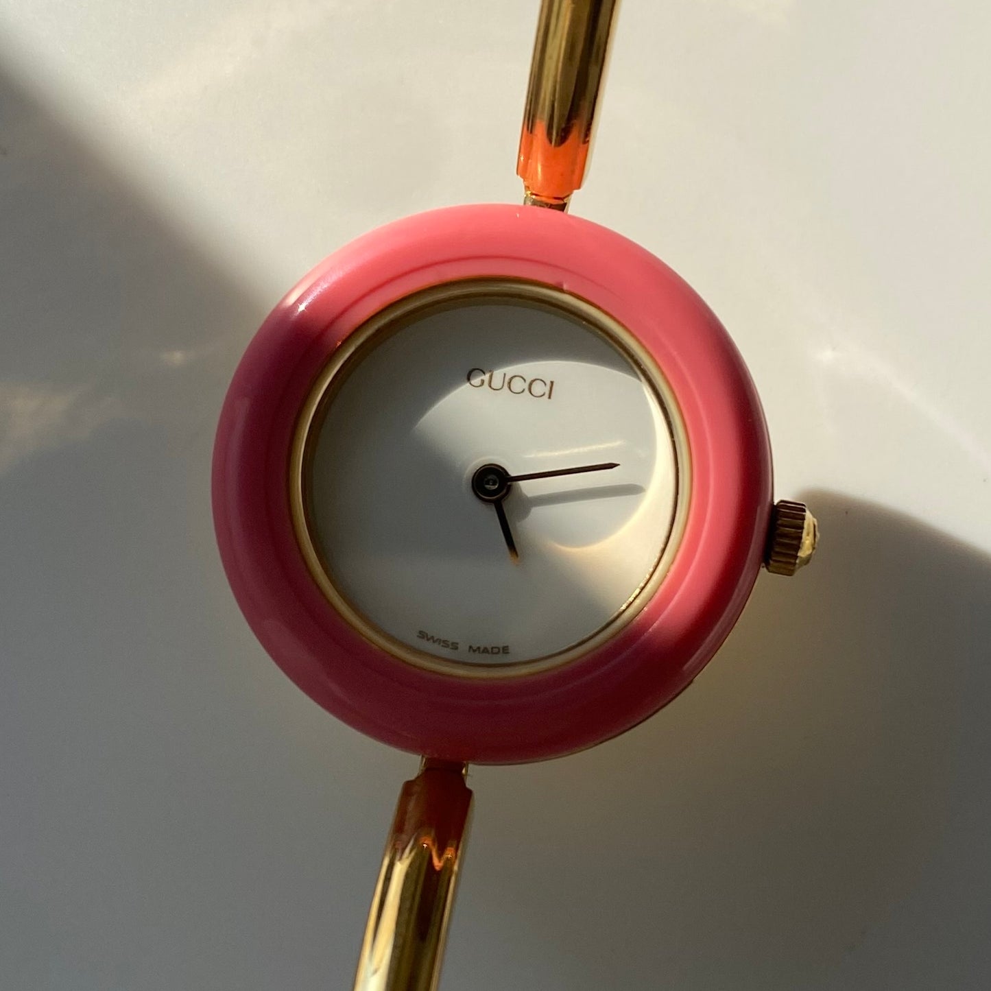 Gucci 1990s Interchangeable Bezel Gold Plated Bangle Watch with 12 bezels, case (Small)