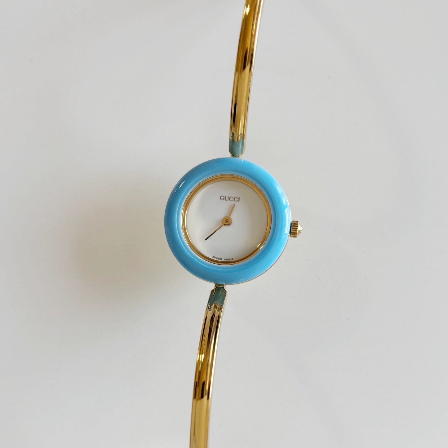 Gucci 1990s Interchangeable Bezel Gold Plated Bangle Watch with 12 bezels, case