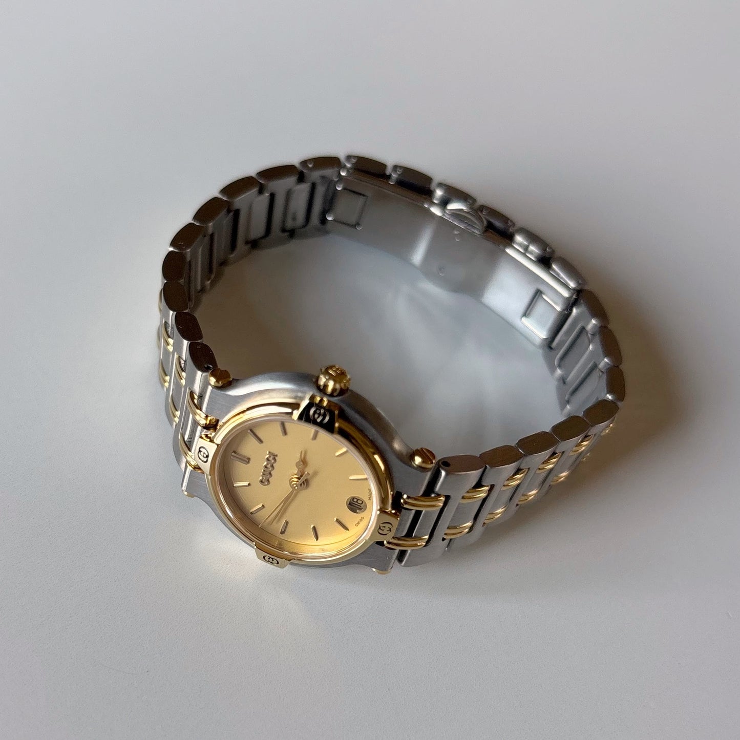 Gucci 1990s Date Gold Round Dial Two Tone Watch