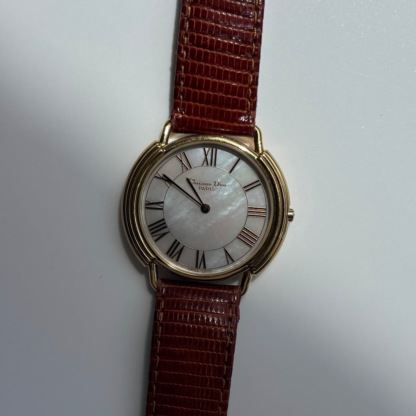 Dior 1990s Seashell Round Dial Gold Plated Watch (Large) (5/31)
