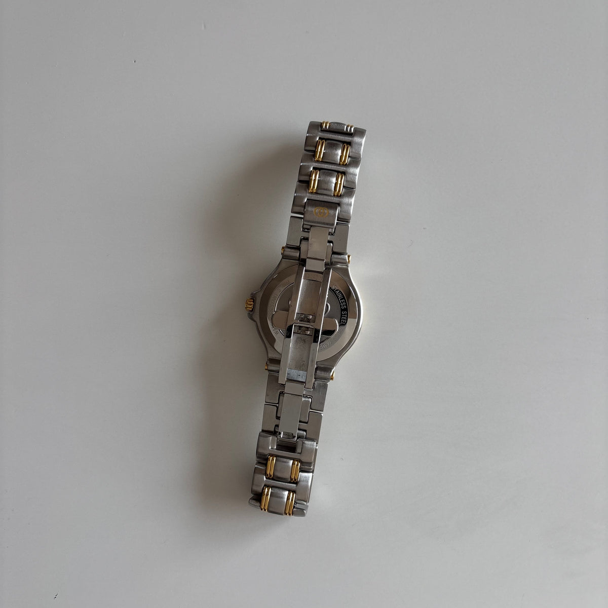 Gucci 1990s Date Round Dial Two-Tone Gold-Plated Watch (Large)