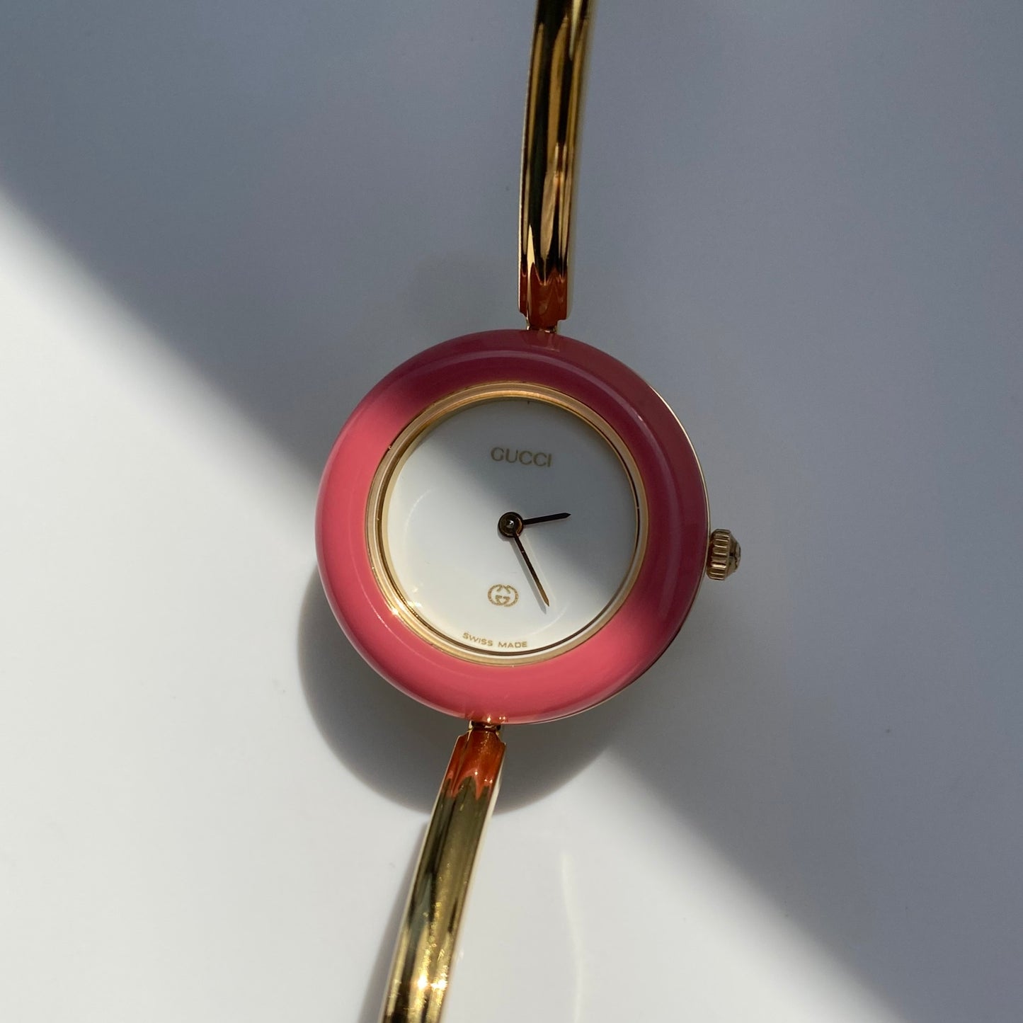 Gucci 1990s Interchangeable Bezel Gold Plated Bangle Watch with 12 bezels, case