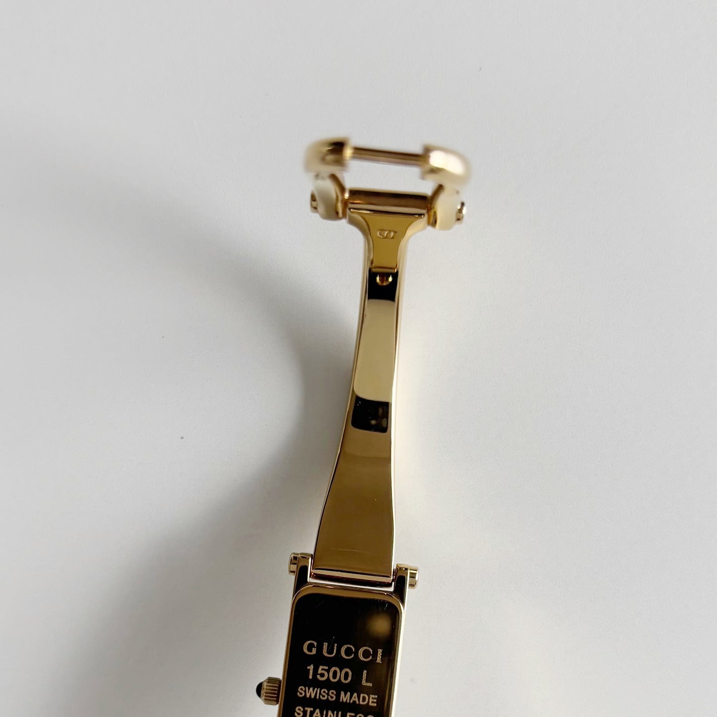Gucci 1990s Seashell Rectangular Dial Gold Plated Bangle Watch (Small)