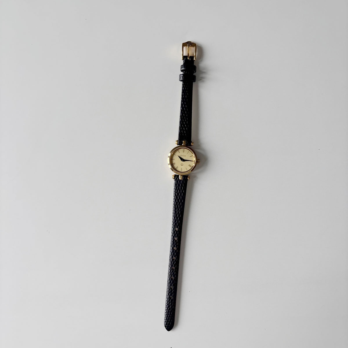 Gucci 1990s Gold Round Dial Gold Plated Watch