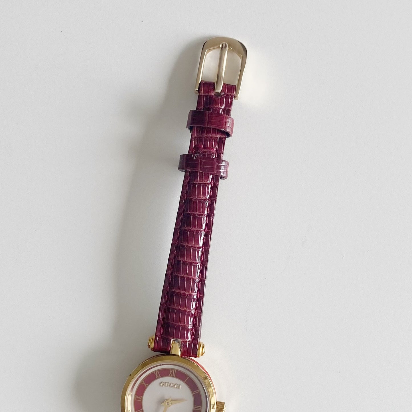 Gucci 1990s Round Dial Gold Plated Watch