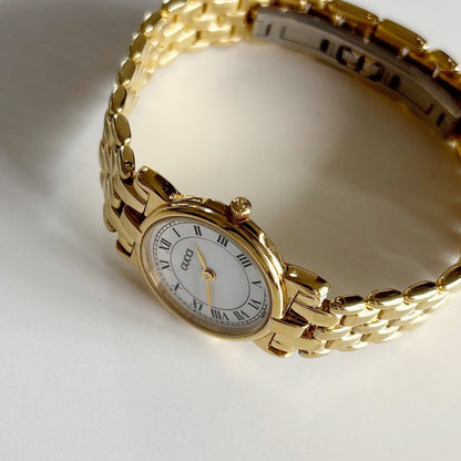 Gucci 1990s Round Dial Gold Plated Watch