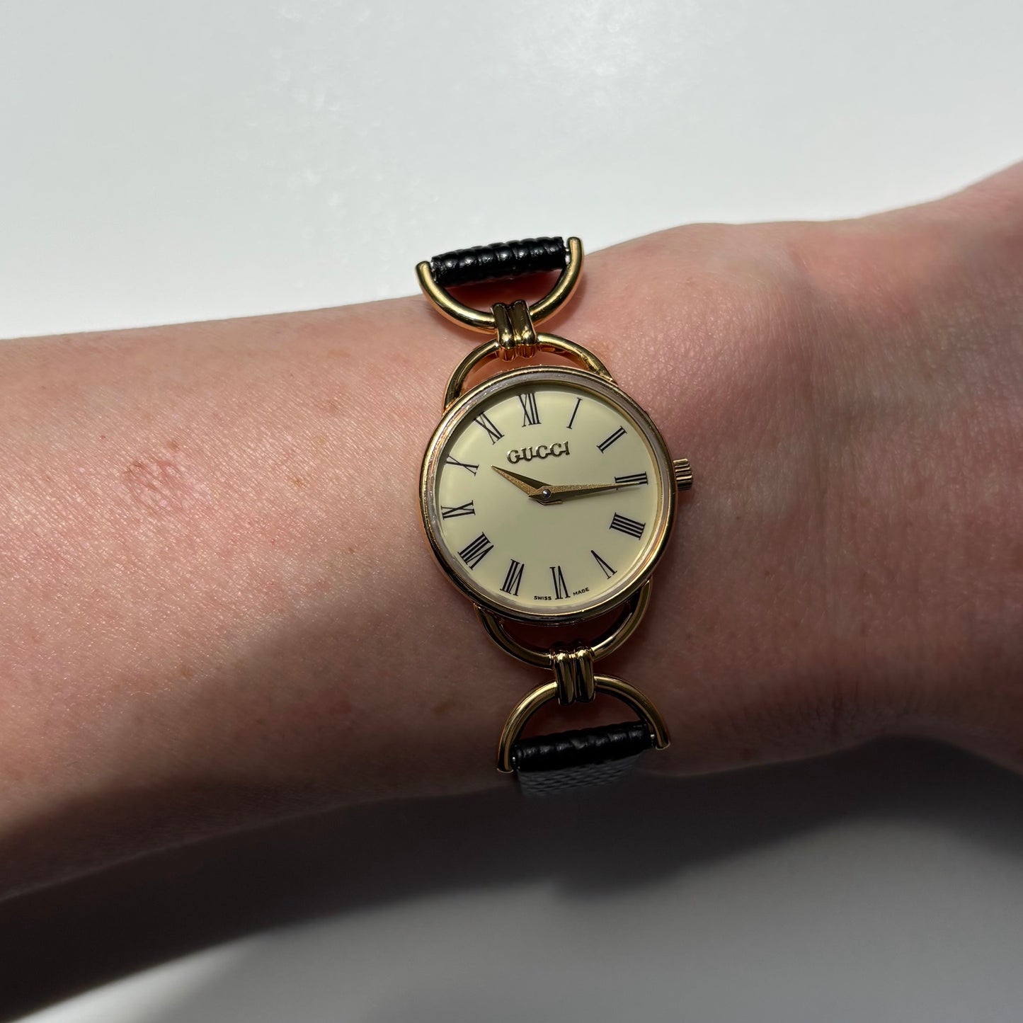 Gucci 1990s Round Dial Horsebit Gold Plated Watch