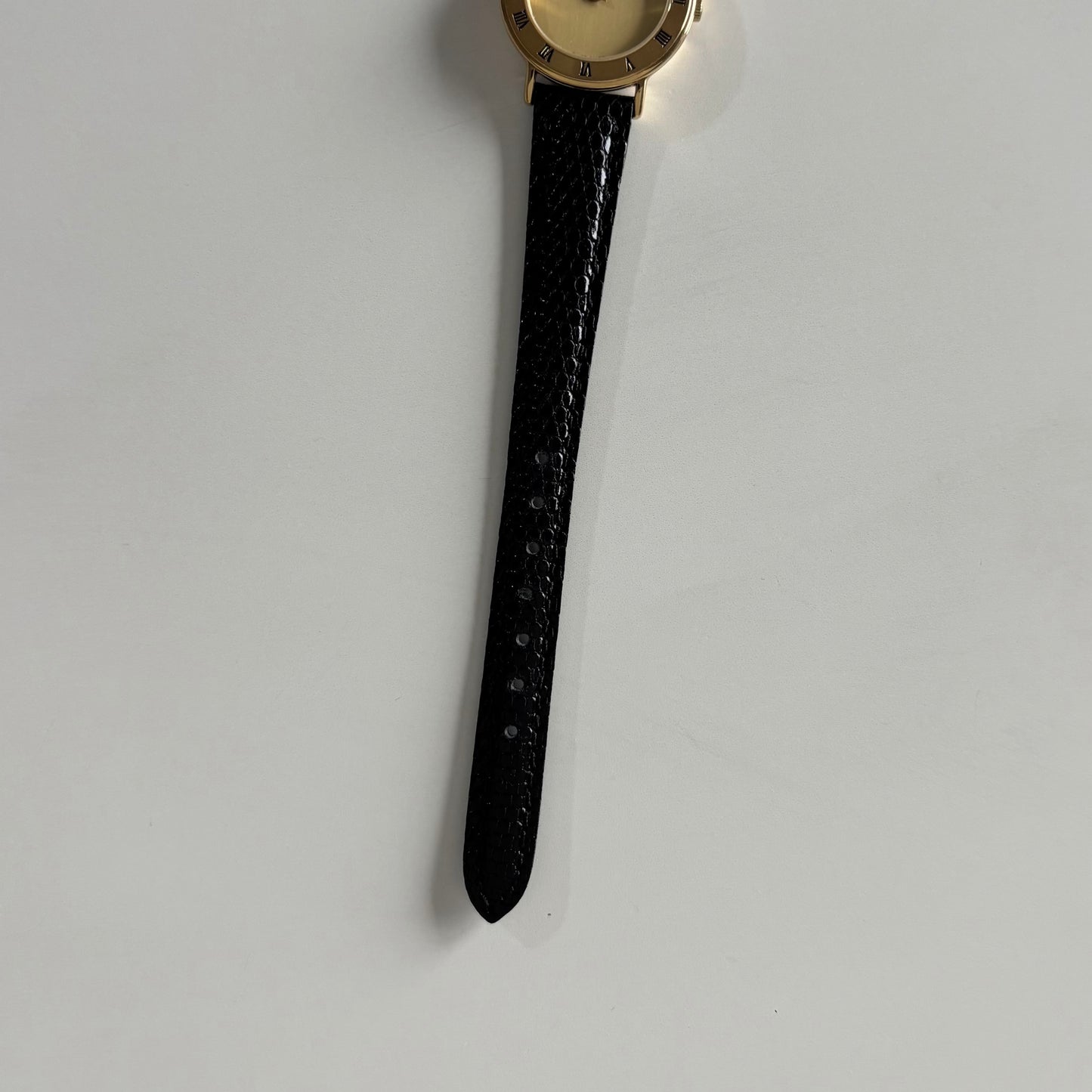 Gucci 1990s Round Dial Gold Plated Watch