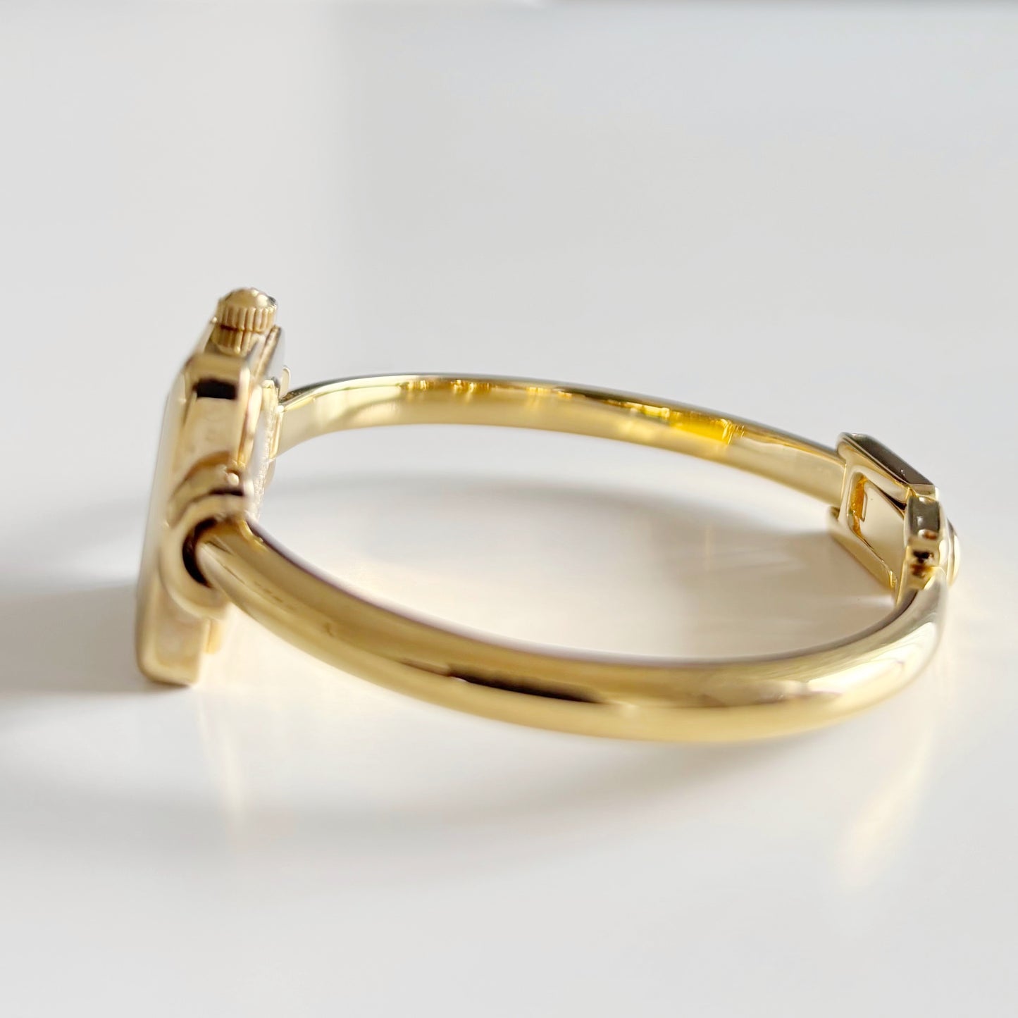 Gucci 1990s Square Dial Gold Plated Bangle Watch (Small)
