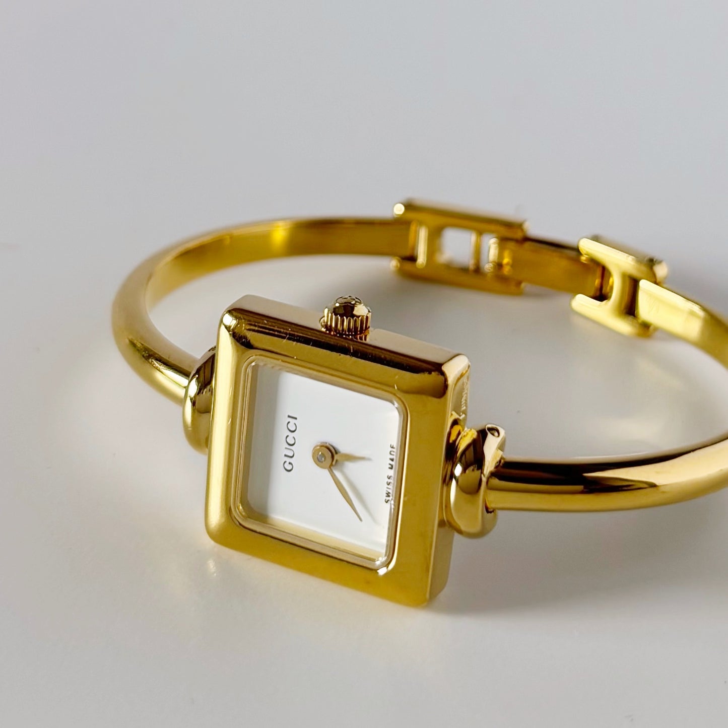 Gucci 1990s Square Dial Gold Plated Bangle Watch (Small)