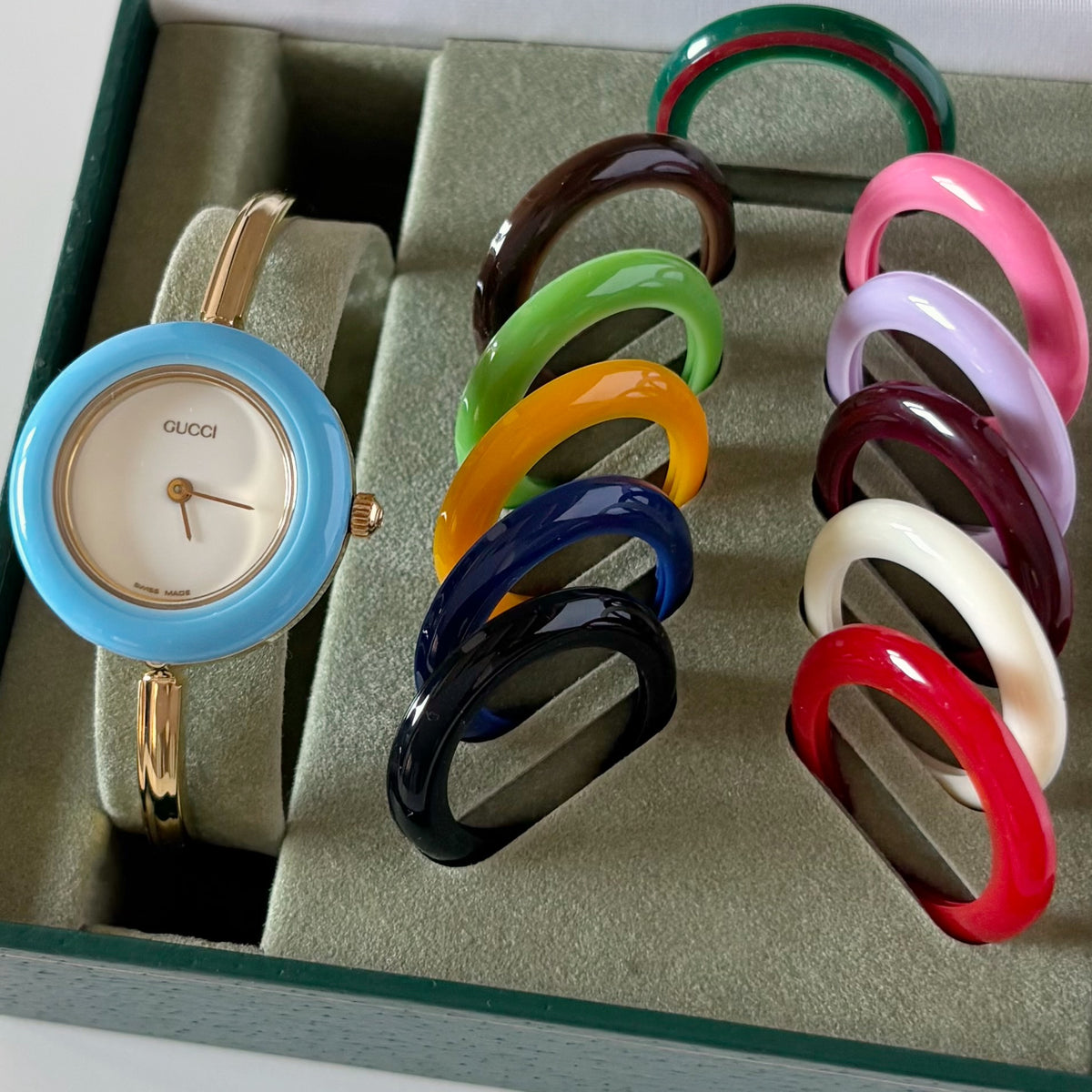 Gucci 1990s Interchangeable Bezel Gold Plated Bangle Watch with 12 bezels, case (Small)