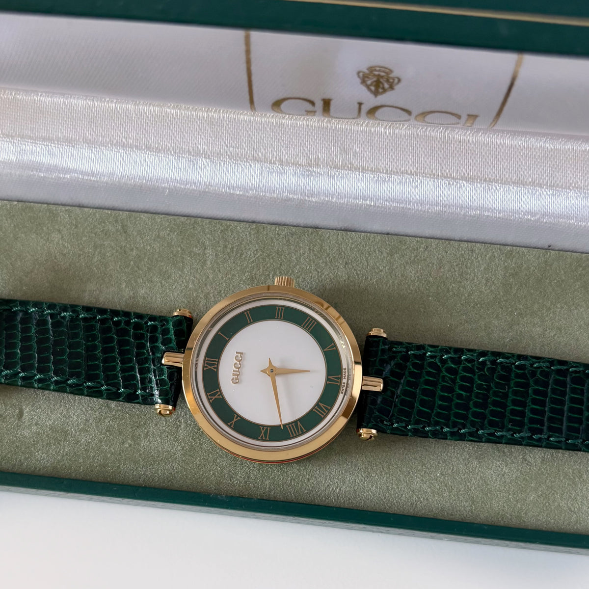 Gucci 1990s Round Dial Sherry Gold-Plated Watch (Large)