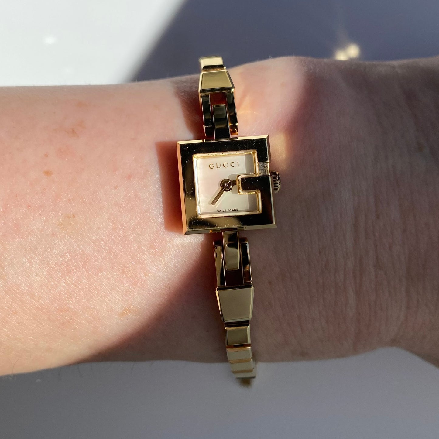 Gucci 1990s Seashell G Dial Gold Plated Watch