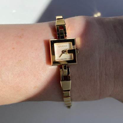 Gucci 1990s Seashell G Dial Gold Plated Watch