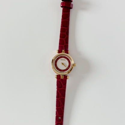 Gucci 1990s Sherry Round Dial Red Watch
