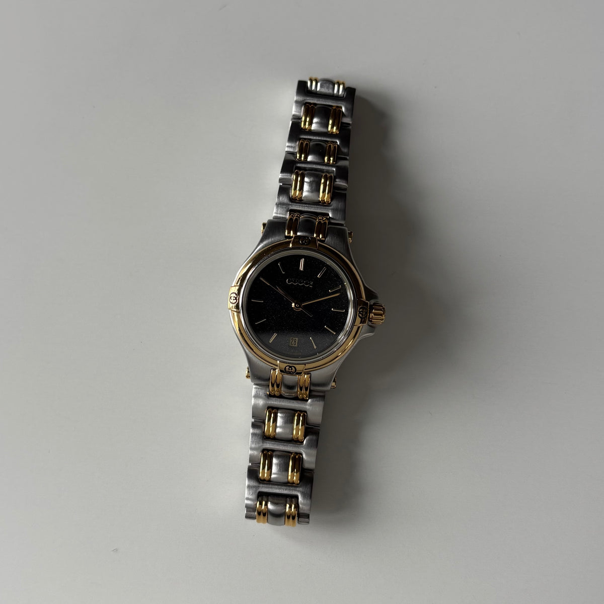 Gucci 1990s Date Black Round Dial Two-Tone Gold-Plated Watch