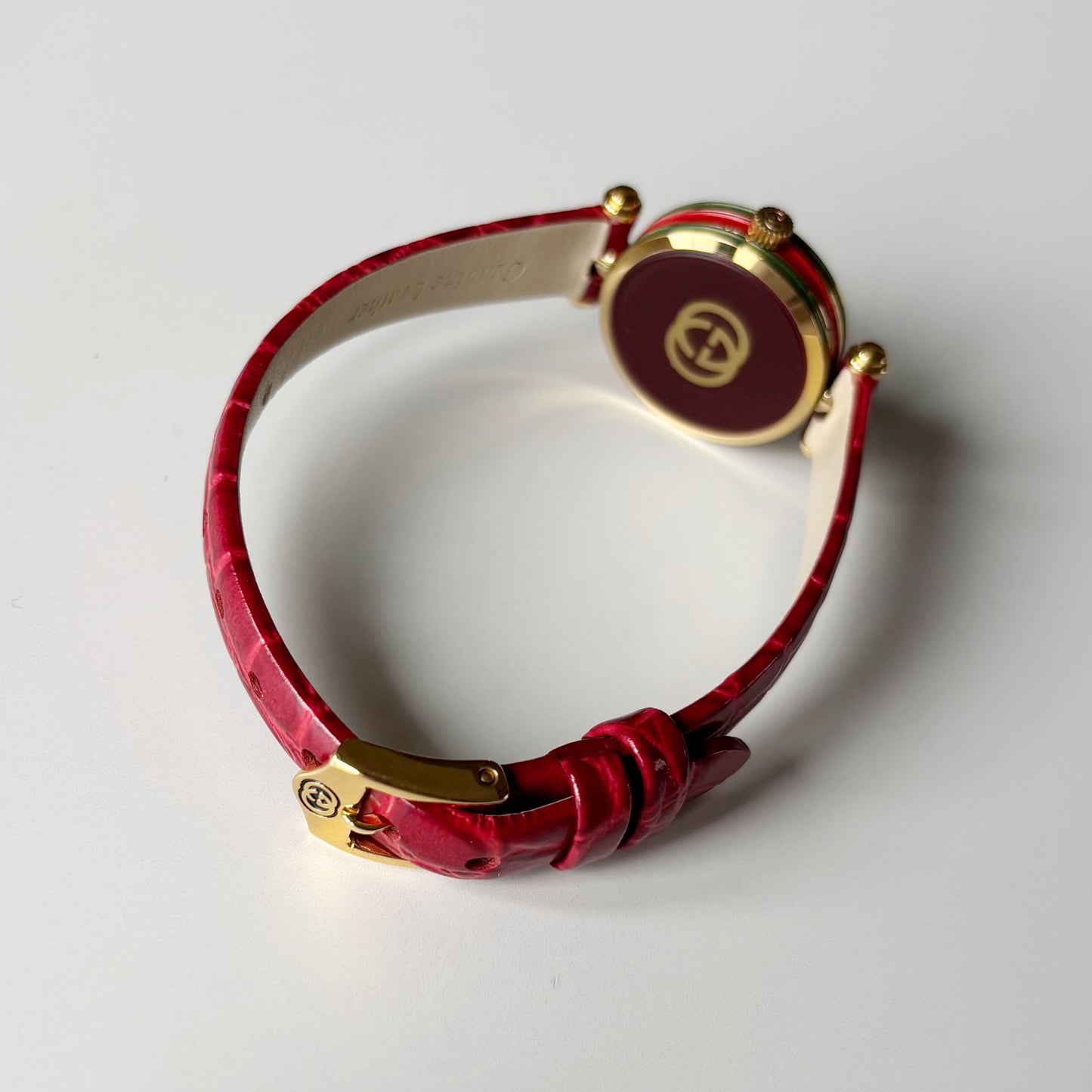 Gucci 1990s Red Round Dial Gold Plated Watch
