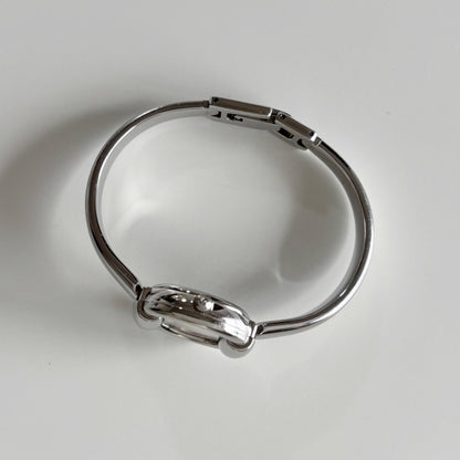 Gucci 1990s Round Dial Stainless steel Bangle Watch
