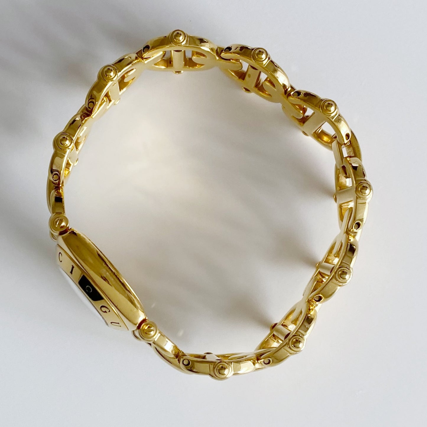 Gucci 1990s Seashell Dial Gold Plated Watch