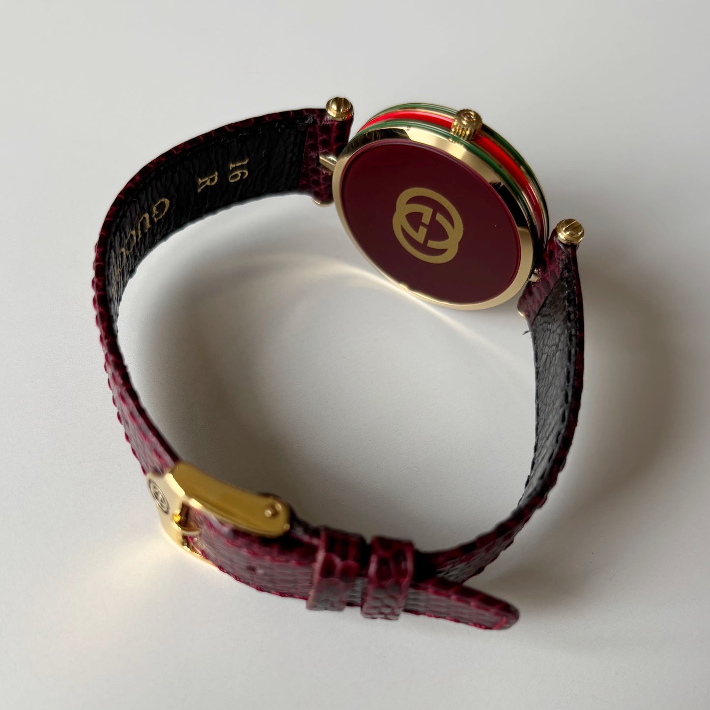 Gucci 1990s Round Dial Red Gold Plated Watch (Large)