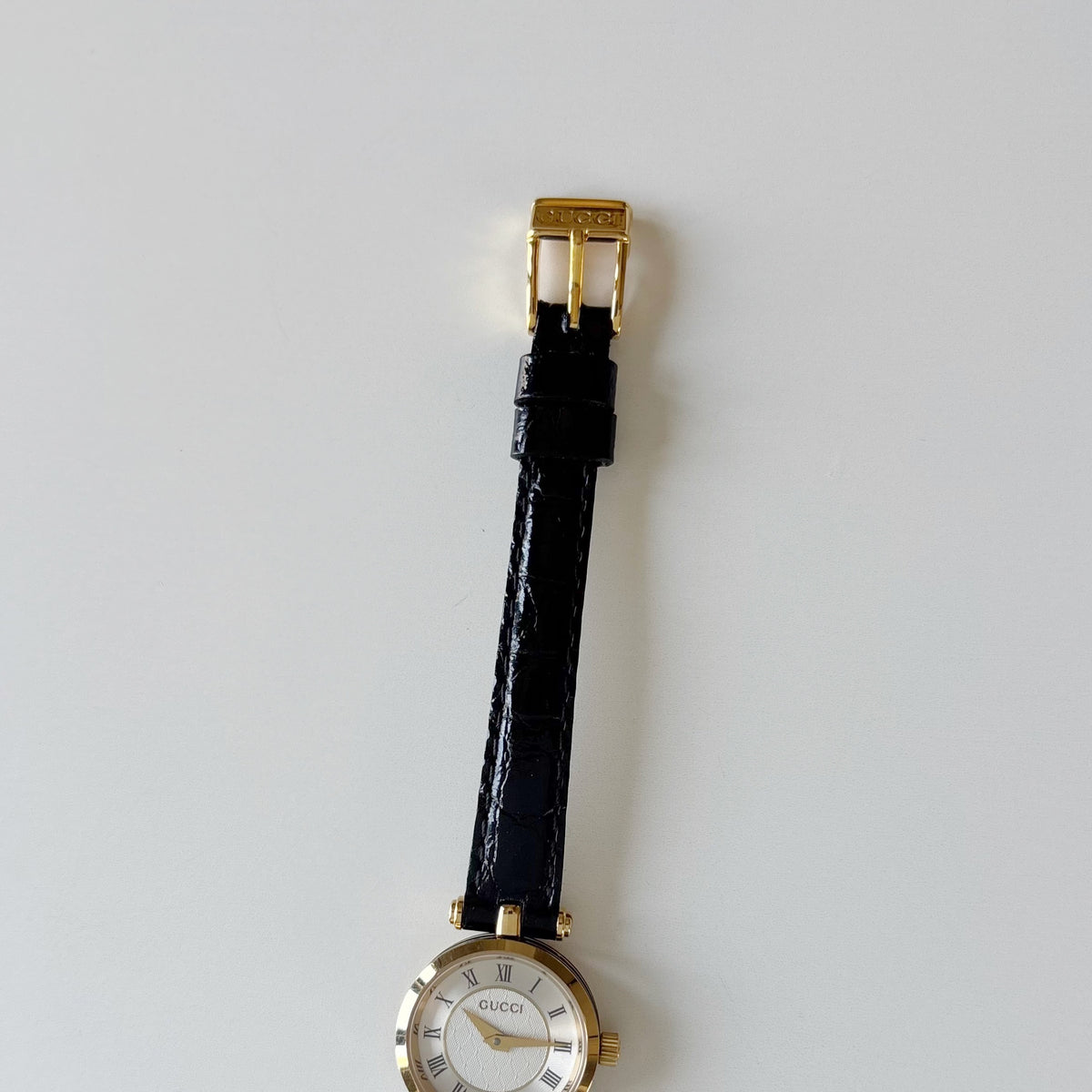 Gucci 1990s Round Dial Gold Plated Watch