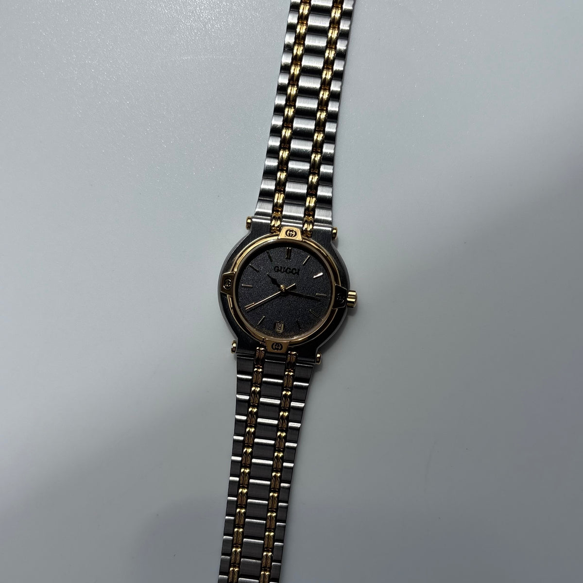 Gucci 1990s Date Black Round Dial Two-Tone Gold-Plated Watch