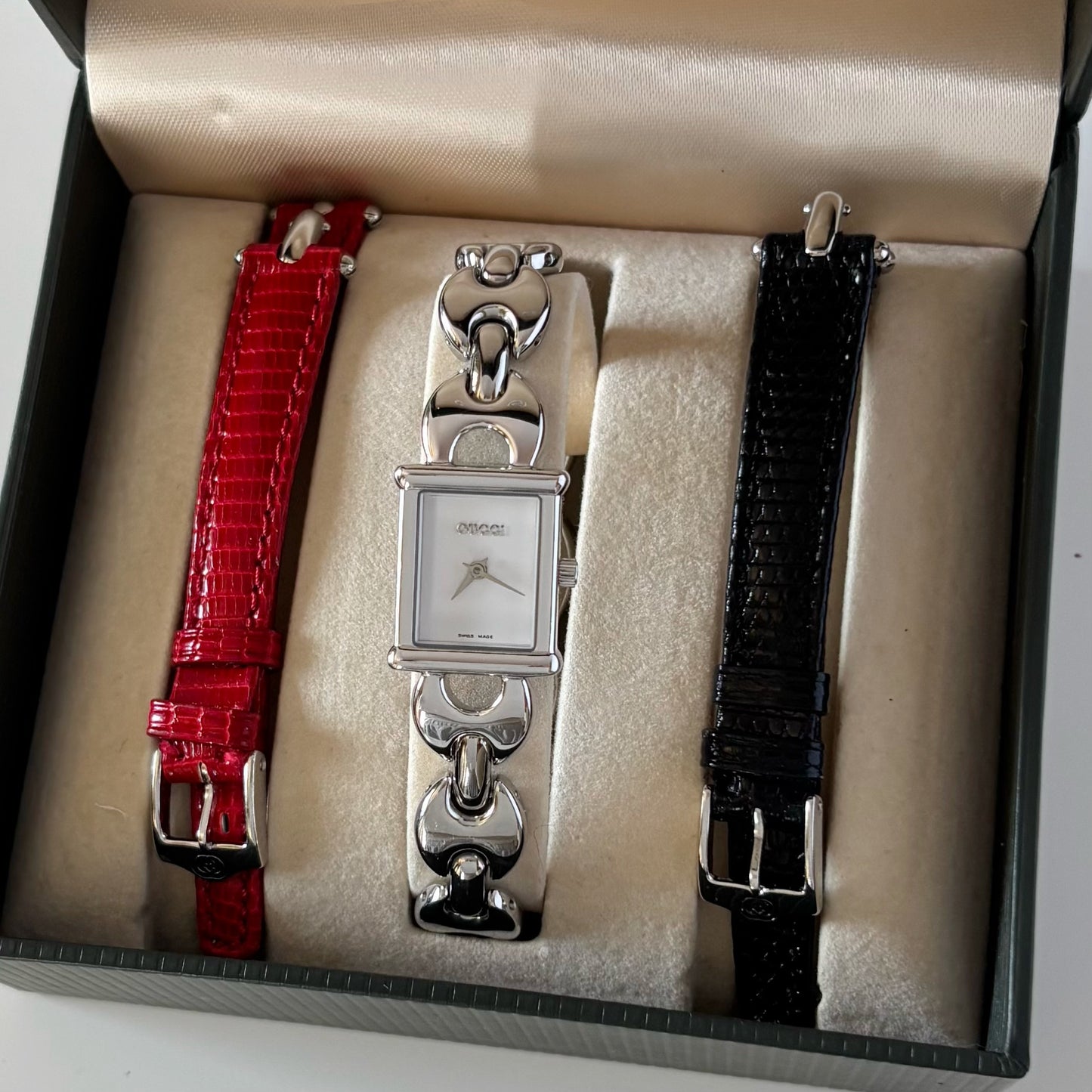 Gucci 1990s Interchangeable Strap Silver Watch with 3 straps, case