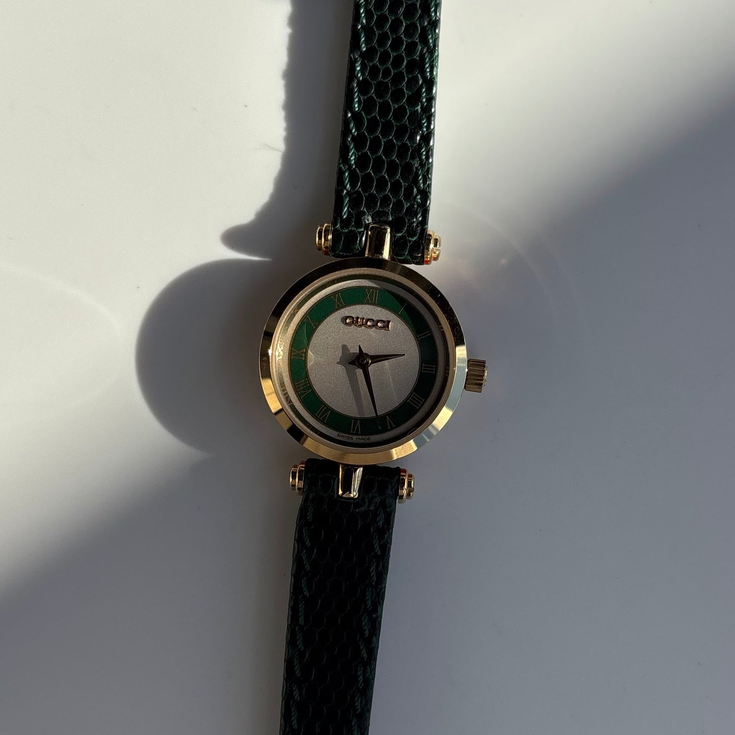 Gucci 1990s Green Sherry Round Dial Gold Plated Watch