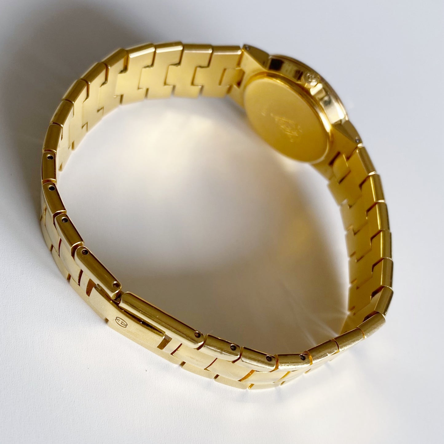 Gucci 1990s Gold Plated Round Watch