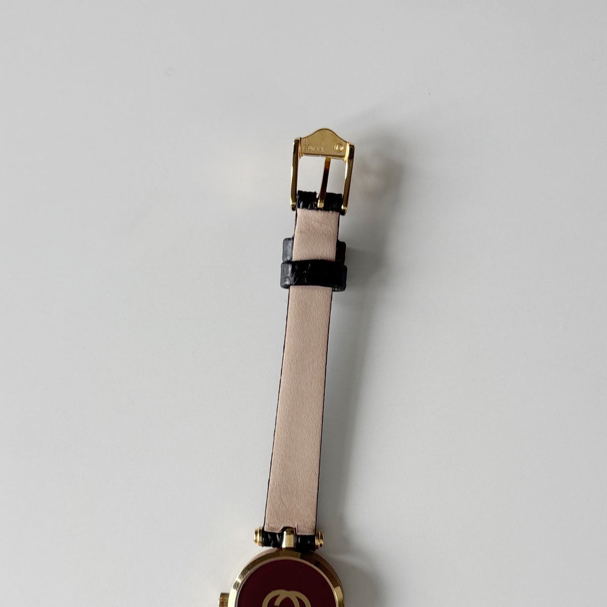 Gucci 1990s Gold Round Dial Gold Plated Watch
