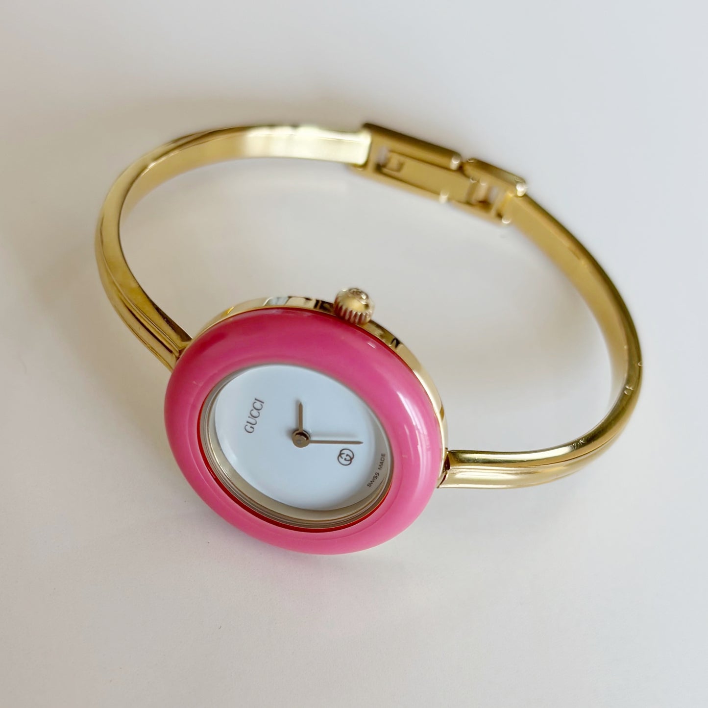 Gucci 1990s Interchangeable Bezel Gold Plated Bangle Watch with 12 bezels, case